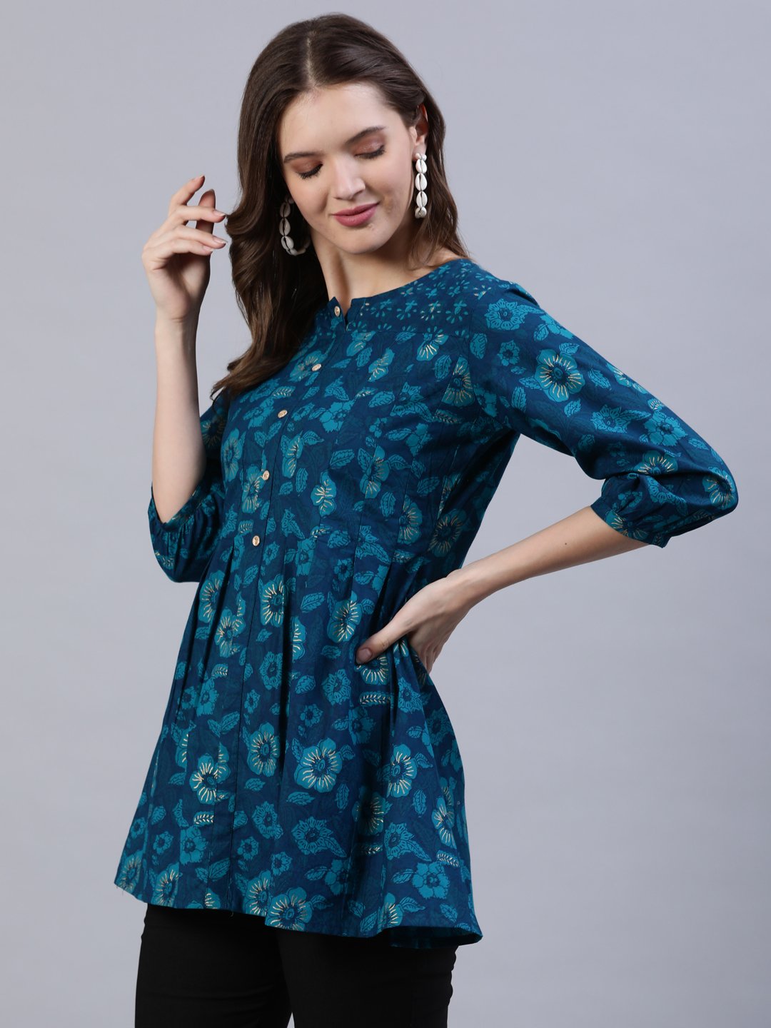 Women Green Box Pleated Tunic | LASVINI - Redefining Indian Fashion with Elegance