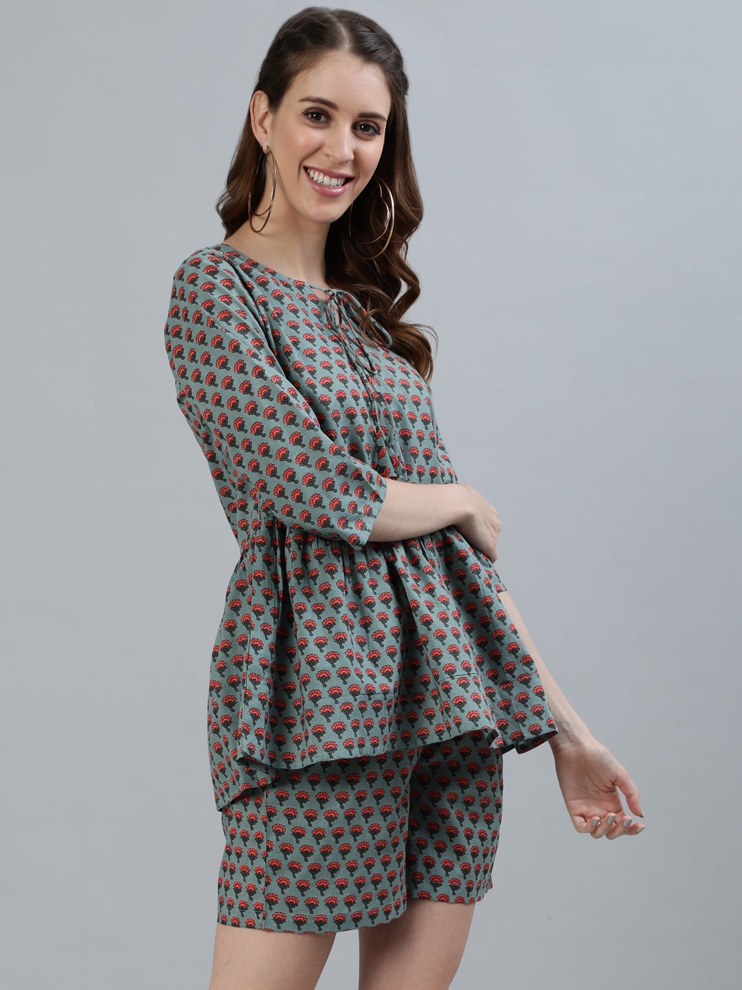 Women Green Printed Night Suit | LASVINI - Redefining Indian Fashion with Elegance