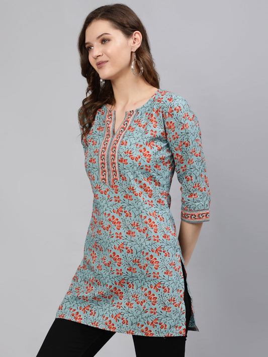 Women Green Floral Printed Tunic With Three Quarter Sleeves | LASVINI - Redefining Indian Fashion with Elegance