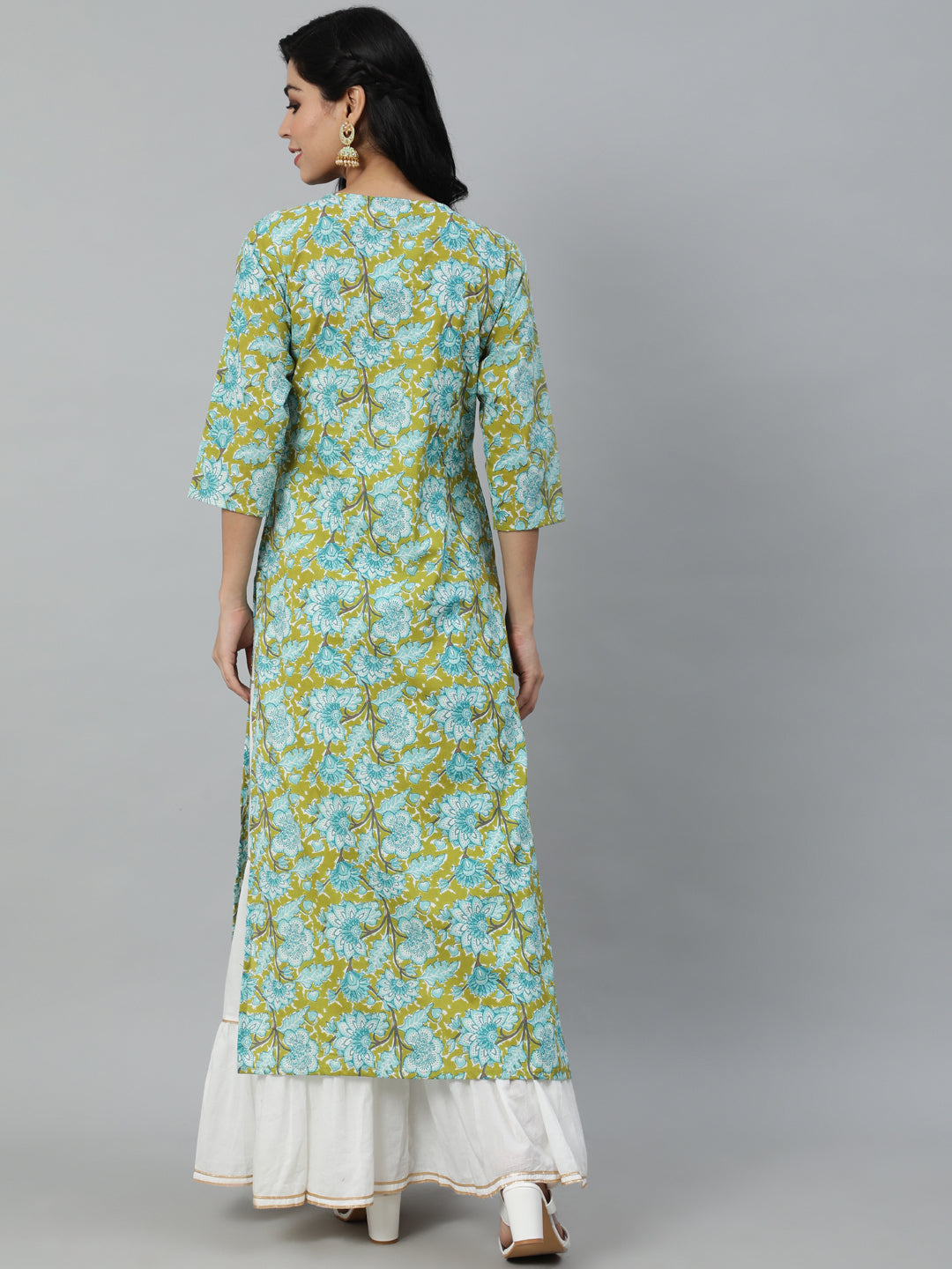 Women Green Floral Printed Straight Kurta With Three Quarter Sleeves | LASVINI - Redefining Indian Fashion with Elegance