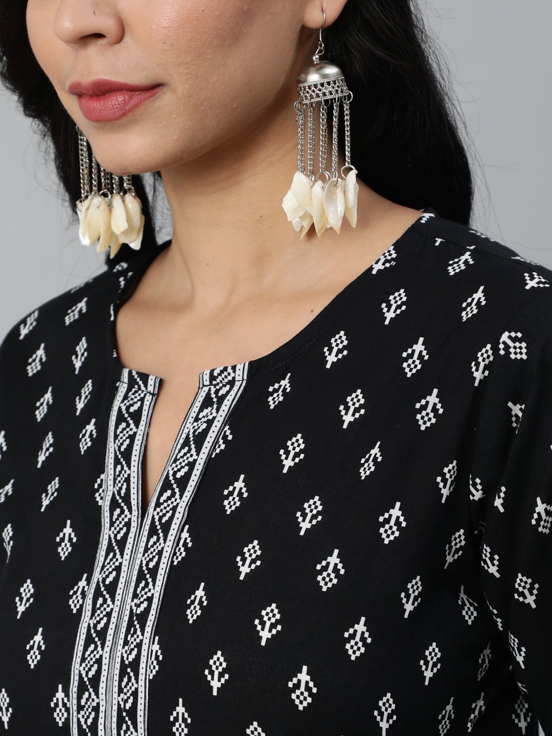 Women Black Calf Length Straight Kurta With Round Neck And Three Quarter Sleeves | LASVINI - Redefining Indian Fashion with Elegance