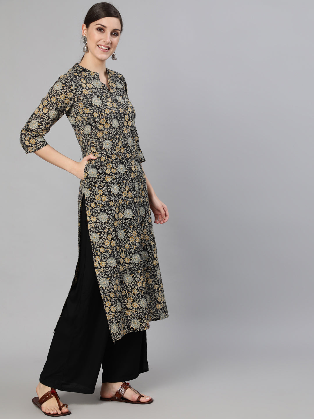 Women Black & Cream Floral Printed Kurta With Three Quarter Sleeves | LASVINI - Redefining Indian Fashion with Elegance
