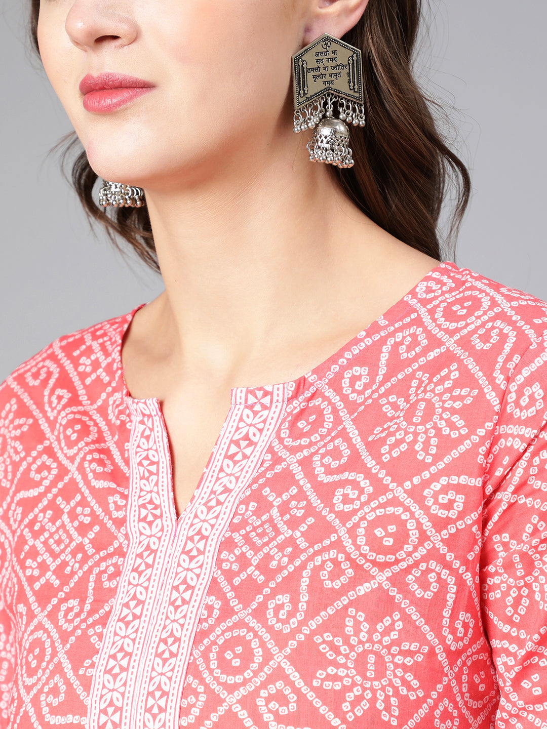 Women Pink Bandhani Printed Straight Tunic | LASVINI - Redefining Indian Fashion with Elegance