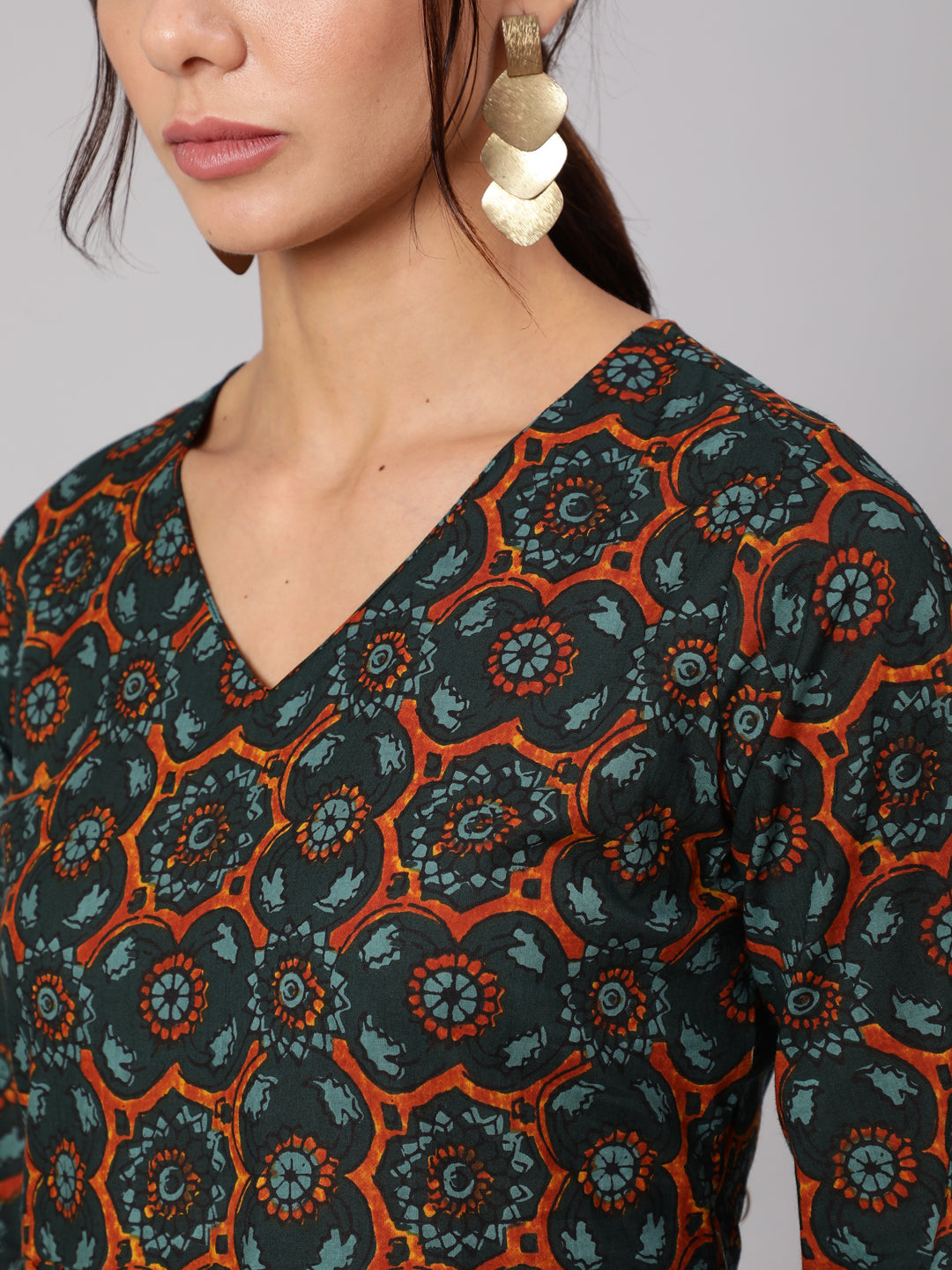 Women Green Abstrac Printed Gathered Dress With Three Quarter Sleeves | LASVINI - Redefining Indian Fashion with Elegance