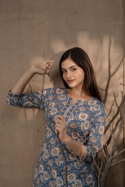 Women Blue Floral Printed Straight Tunic With Three Quarter Sleeves | LASVINI - Redefining Indian Fashion with Elegance