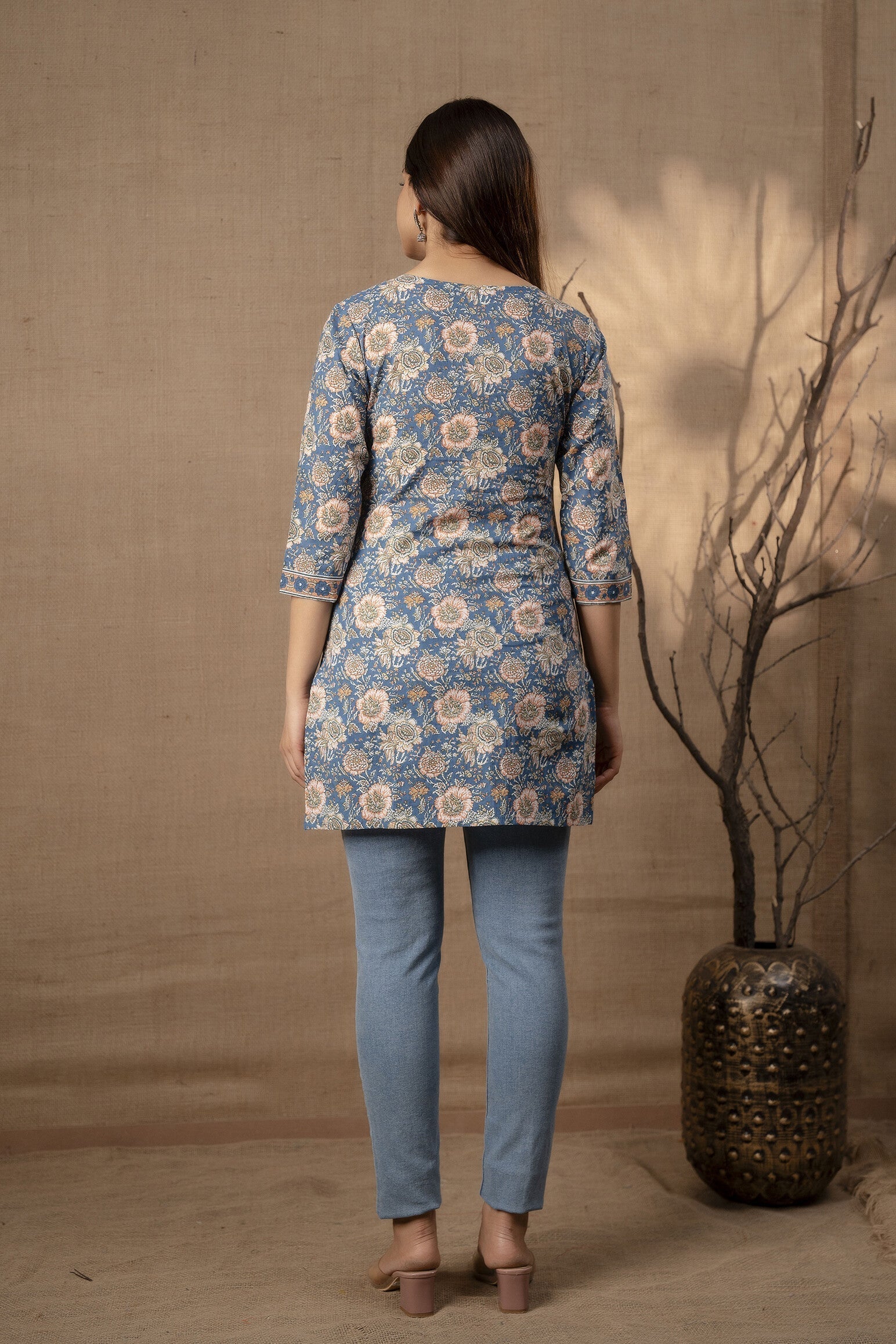 Women Blue Floral Printed Straight Tunic With Three Quarter Sleeves | LASVINI - Redefining Indian Fashion with Elegance