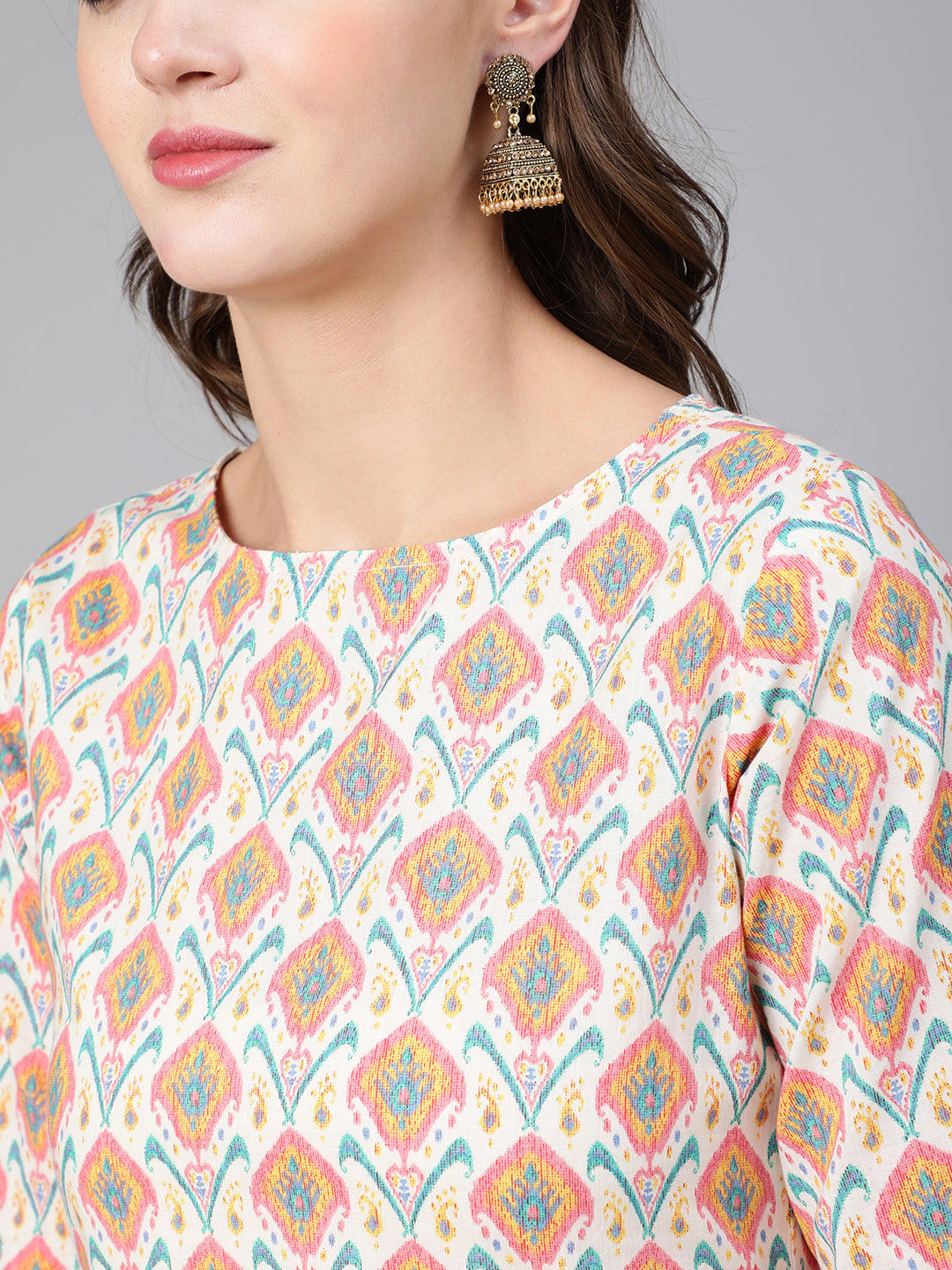 Women Multi Geometric Printed Straight Kurta With Three Quarter Sleeves | LASVINI - Redefining Indian Fashion with Elegance