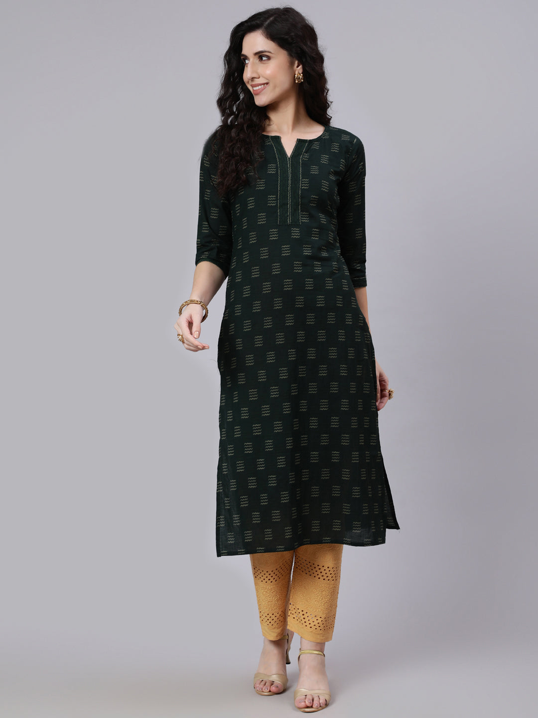 Women Green Ikat Print With Round Neck Straight Kurta | LASVINI - Redefining Indian Fashion with Elegance