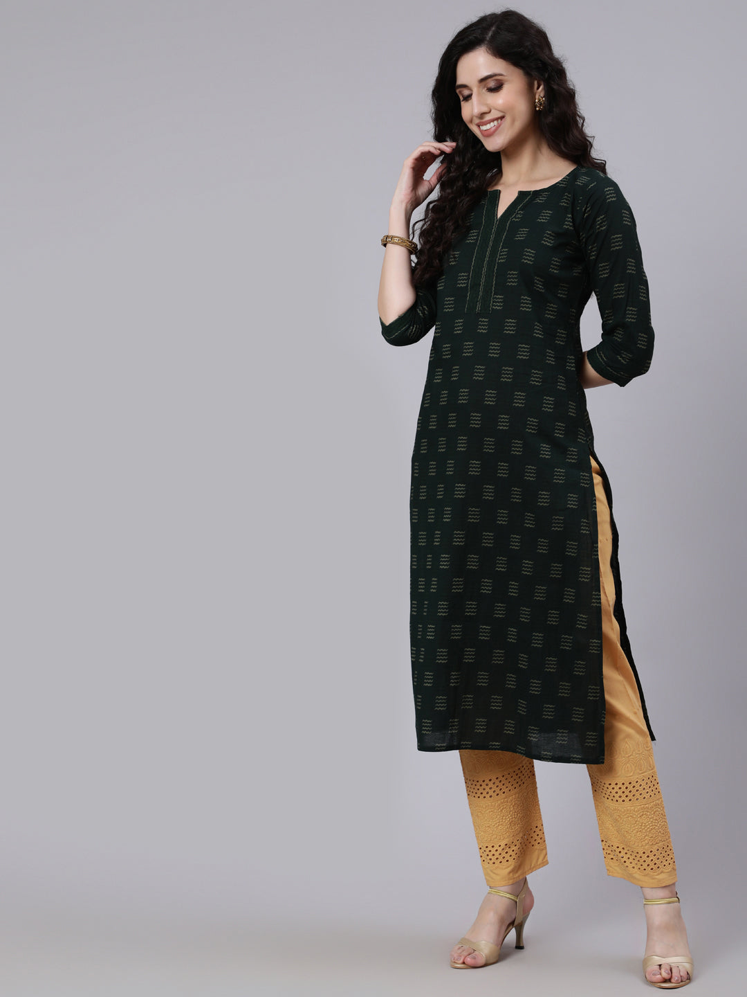 Women Green Ikat Print With Round Neck Straight Kurta | LASVINI - Redefining Indian Fashion with Elegance