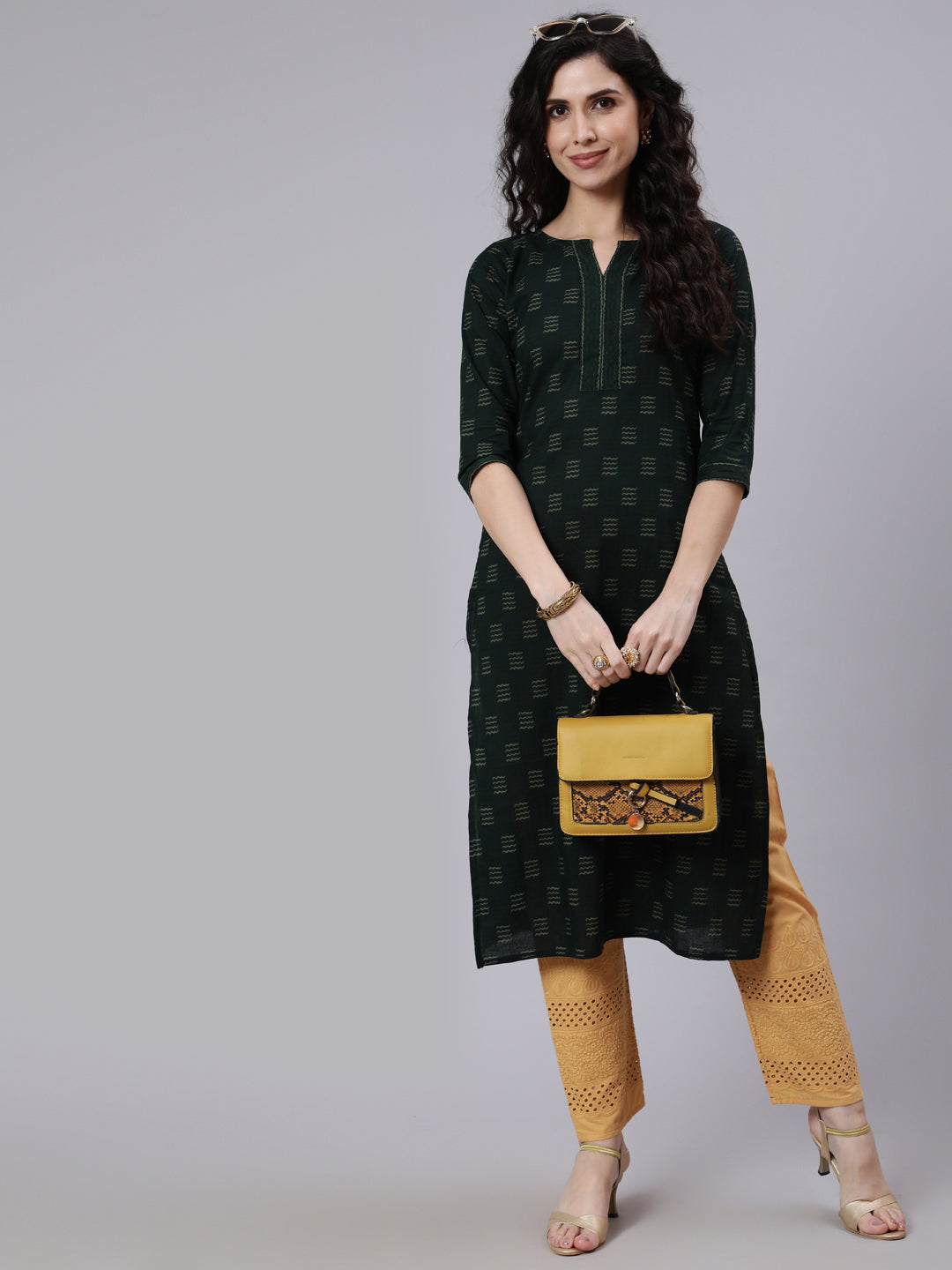 Women Green Ikat Print With Round Neck Straight Kurta | LASVINI - Redefining Indian Fashion with Elegance