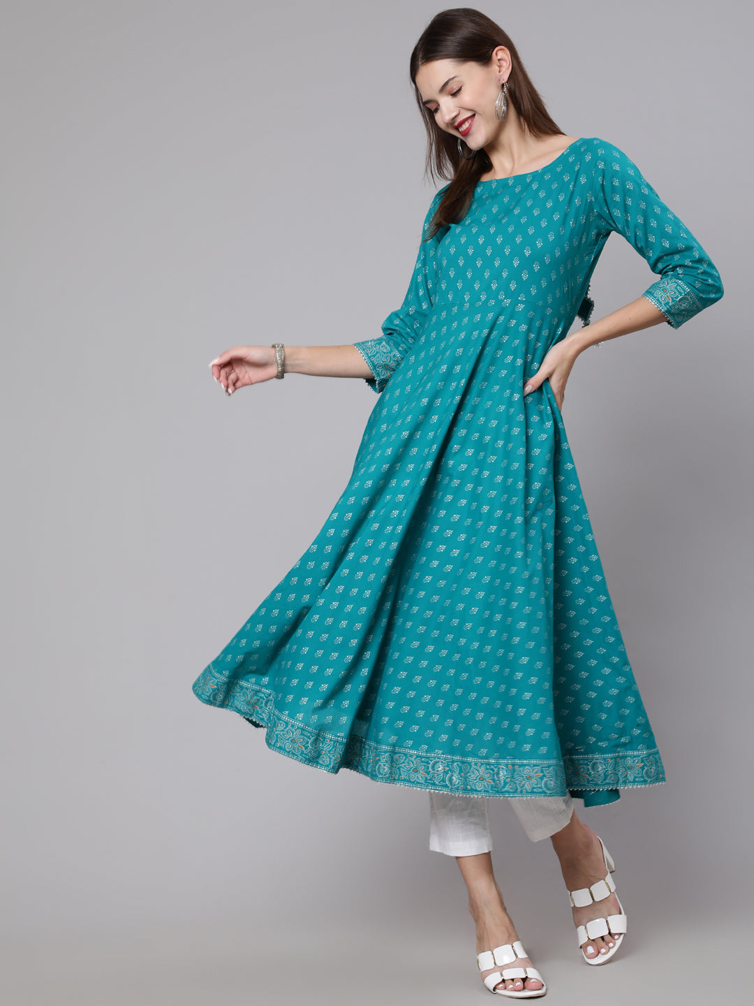 Women Green Ethnic Printed Dress With Three Quarter Sleeves | LASVINI - Redefining Indian Fashion with Elegance