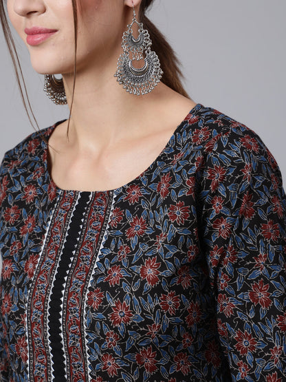 Women Black Printed Straight Kurta With Three Quarter Sleeves | LASVINI - Redefining Indian Fashion with Elegance