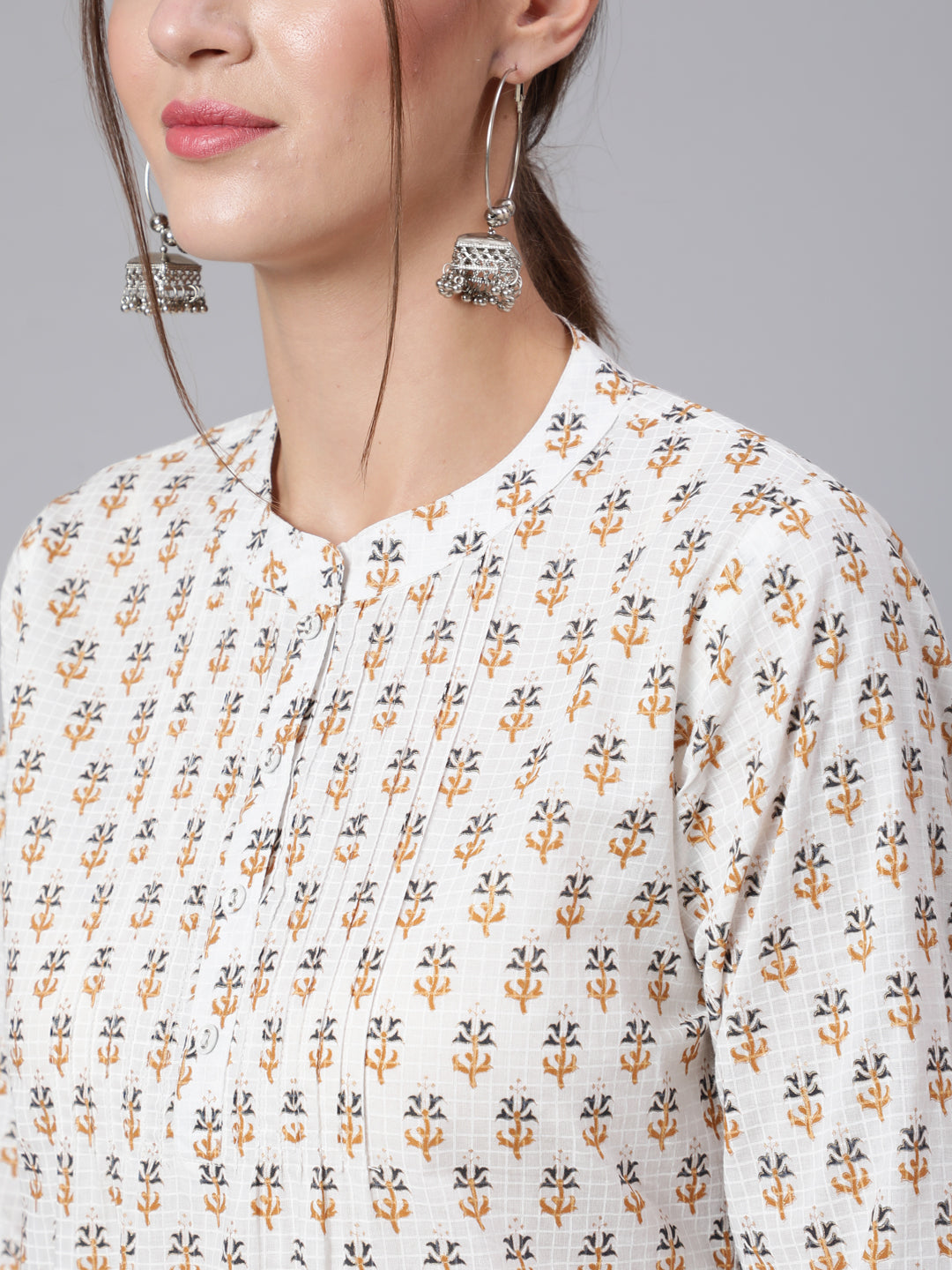 Women Off-White Straight Tunic With Three Quaretr Sleeves | LASVINI - Redefining Indian Fashion with Elegance