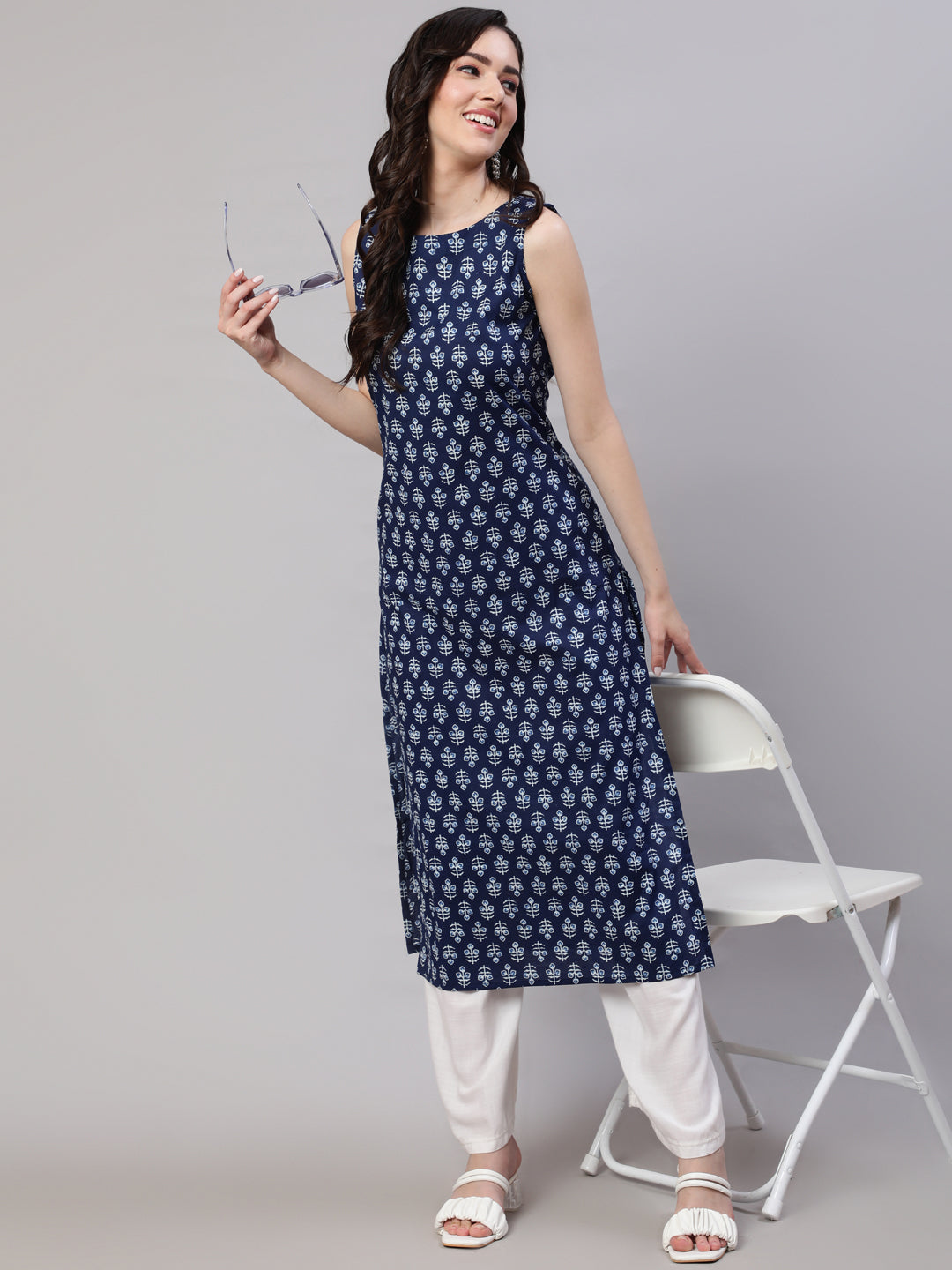 Women Blue Ethnic Straight Sleeveless Kurta | LASVINI - Redefining Indian Fashion with Elegance