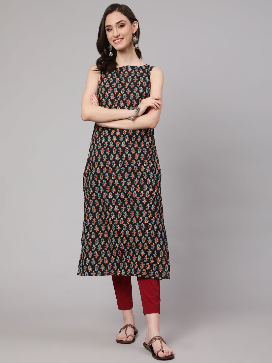 Women Black Printed Straight Sleeveless Kurta | LASVINI - Redefining Indian Fashion with Elegance