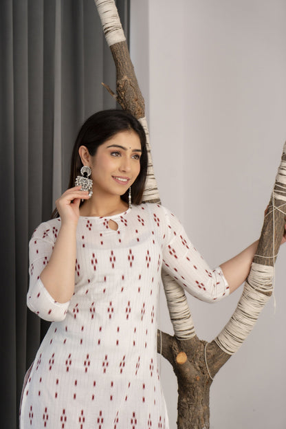 Women Off-White Printed Straight Kurta With Three Quarter Sleeves | LASVINI - Redefining Indian Fashion with Elegance