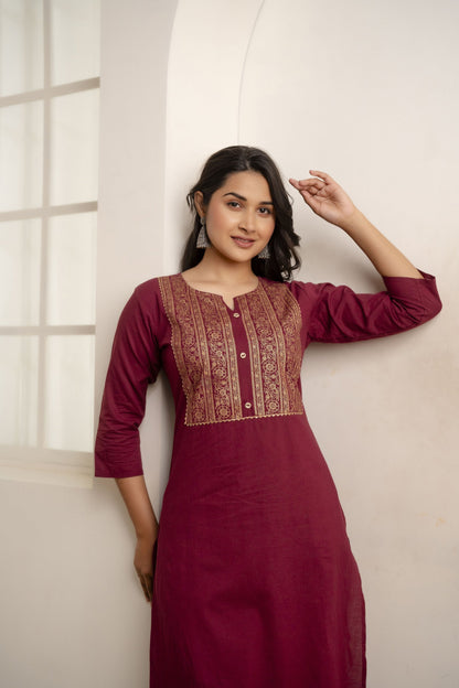 Women Burgundy Straight Kurta With Three Quarter Sleeves | LASVINI - Redefining Indian Fashion with Elegance