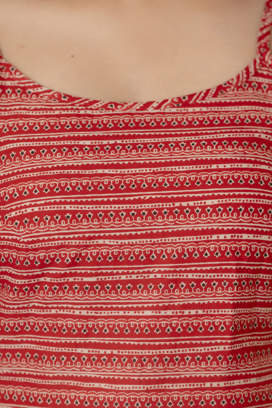 Women Red Geometric Printed Straight Sleeveless Kurta | LASVINI - Redefining Indian Fashion with Elegance