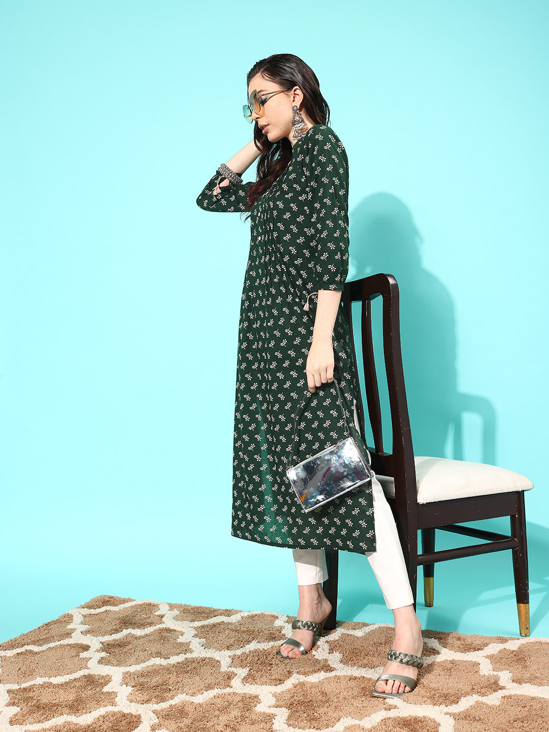 Women Green Ethnic Printed Straight Kurta With Three Quarter Sleeves | LASVINI - Redefining Indian Fashion with Elegance