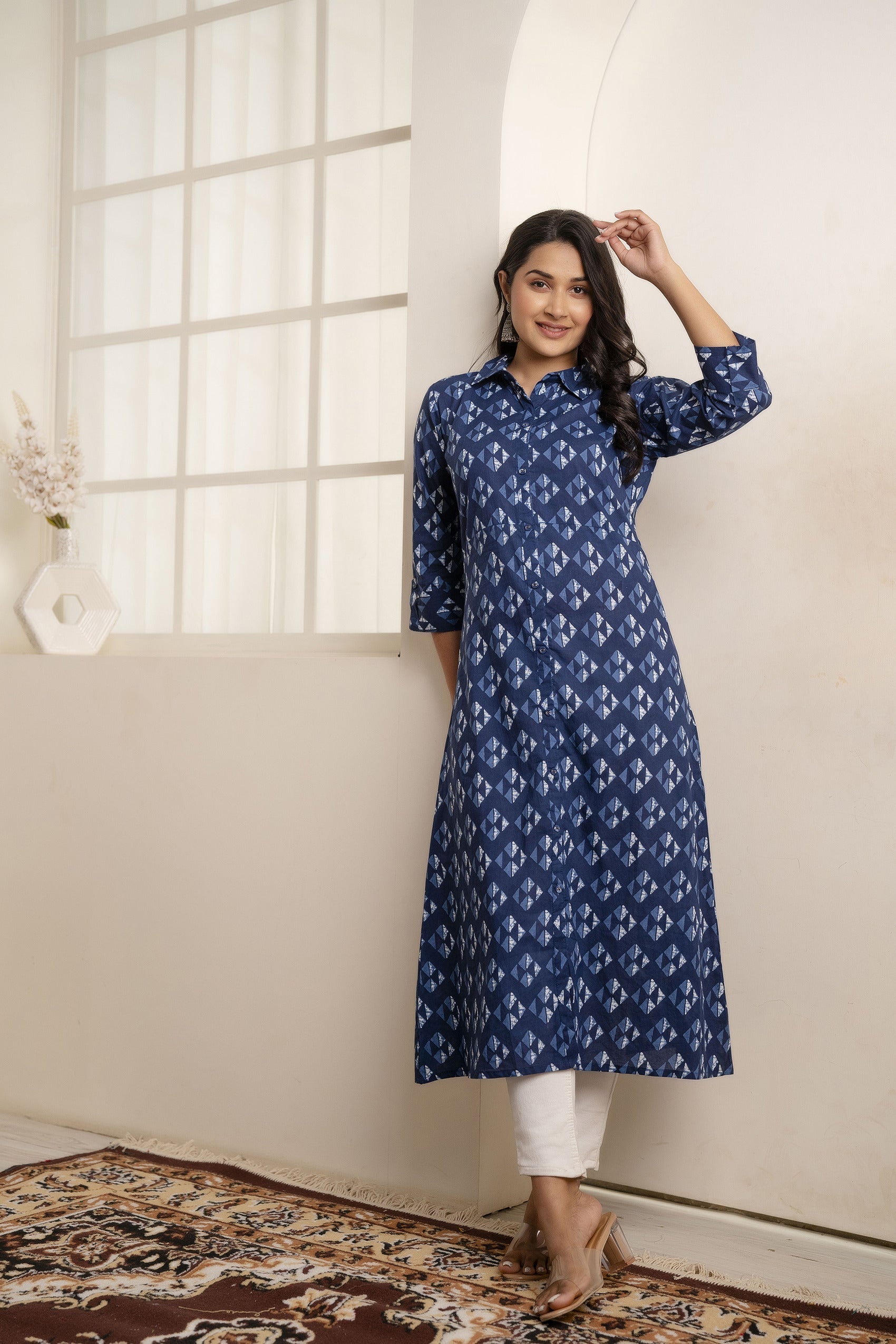 Women Blue Geometric Printed Straight Kurta With Three Quarter Sleeves | LASVINI - Redefining Indian Fashion with Elegance