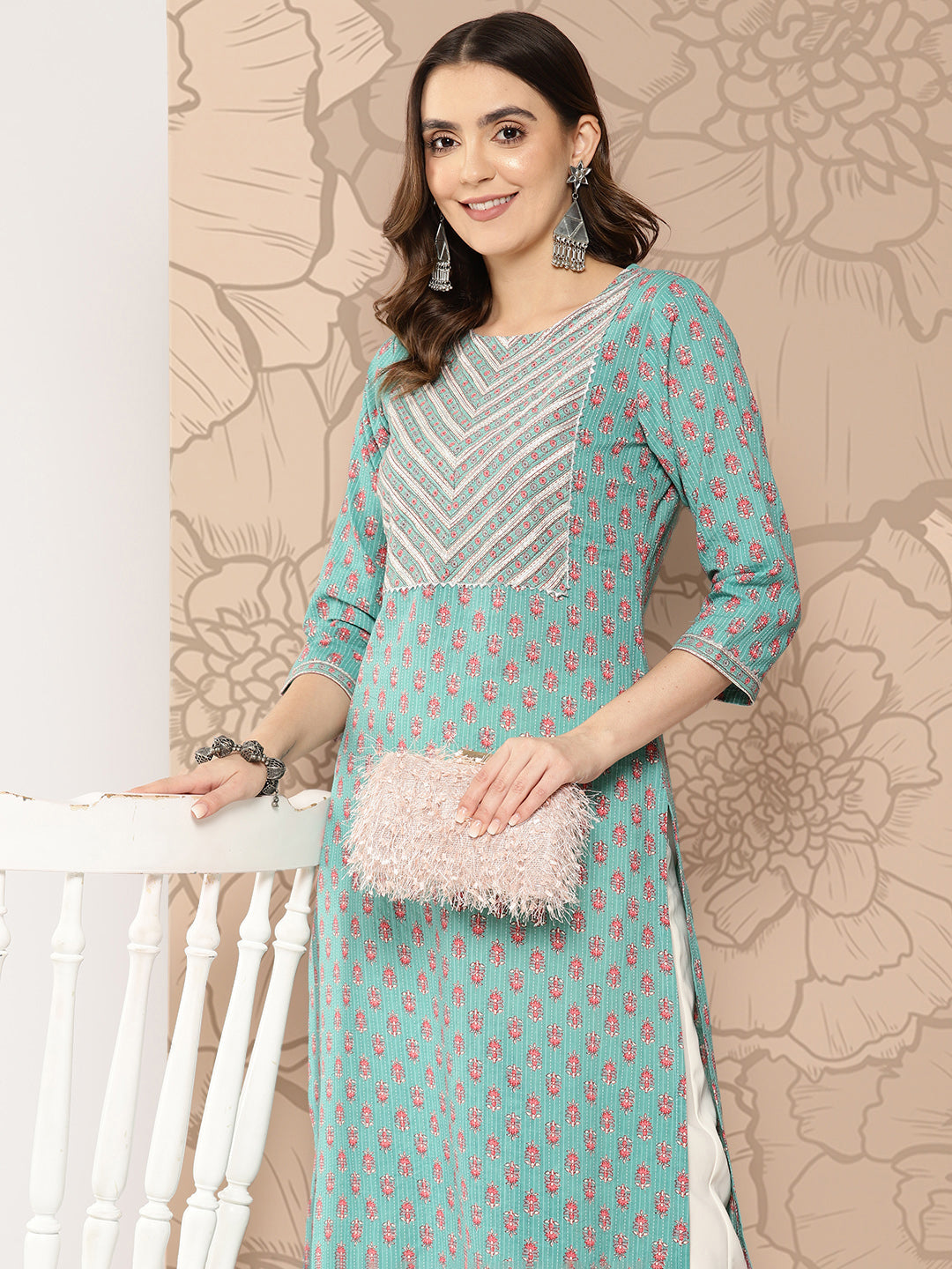 Women Green Ethnic Printed Straight Kurta With Three Quarter Sleeves | LASVINI - Redefining Indian Fashion with Elegance