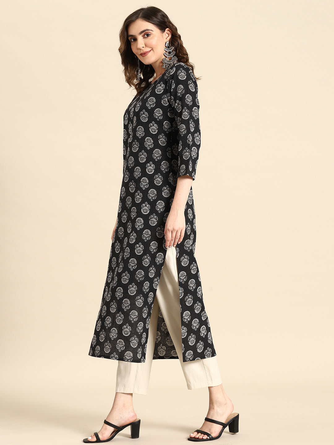 Women Black Printed Straight Kurta With Three Quarter Sleeves | LASVINI - Redefining Indian Fashion with Elegance