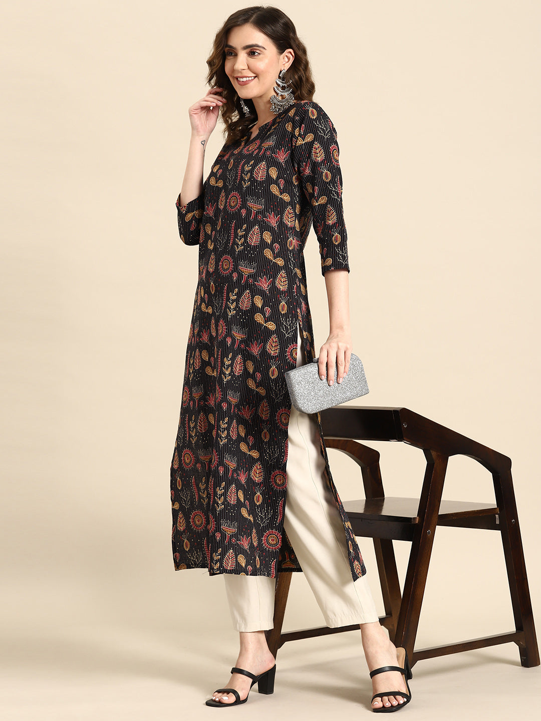 Women Black Printed Straight Kurta With Three Quarter Sleeves | LASVINI - Redefining Indian Fashion with Elegance