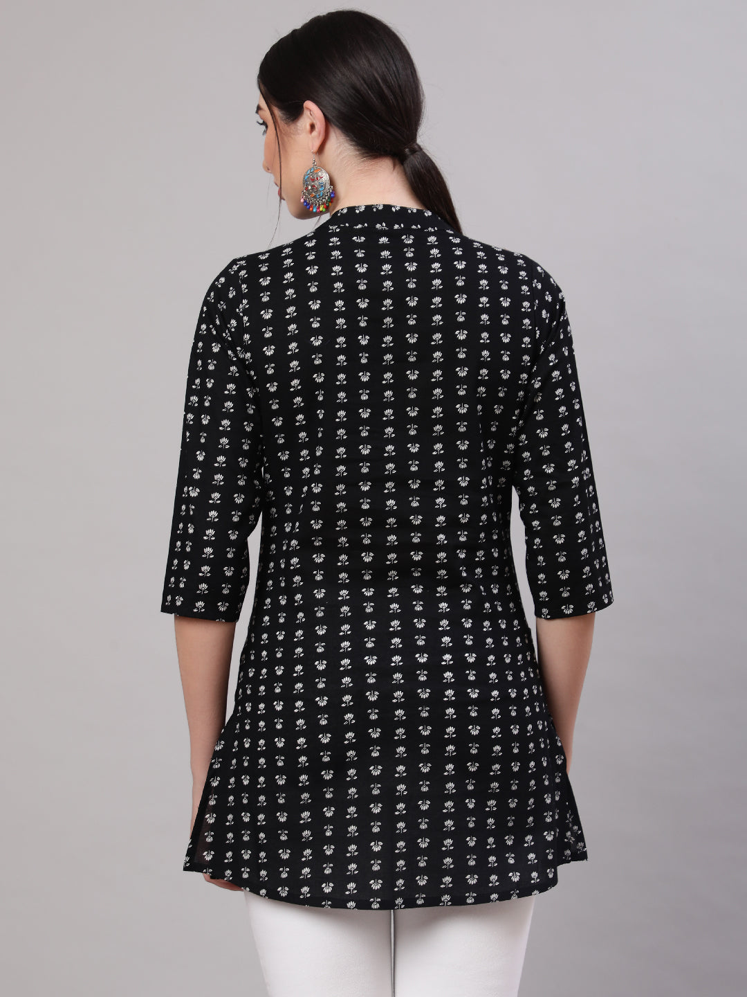 Women Black Straight Tunic With Three Quarter Sleeves | LASVINI - Redefining Indian Fashion with Elegance