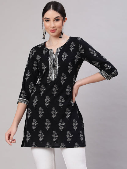 Women Black Straight Tunic With Three Quarter Sleeves | LASVINI - Redefining Indian Fashion with Elegance