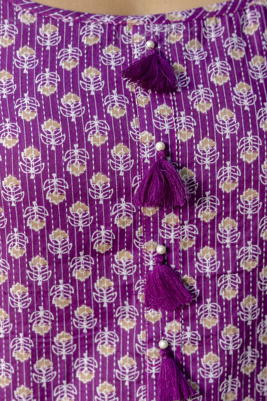 Women Purple Ethnic Straight Sleeveless Kurta | LASVINI - Redefining Indian Fashion with Elegance