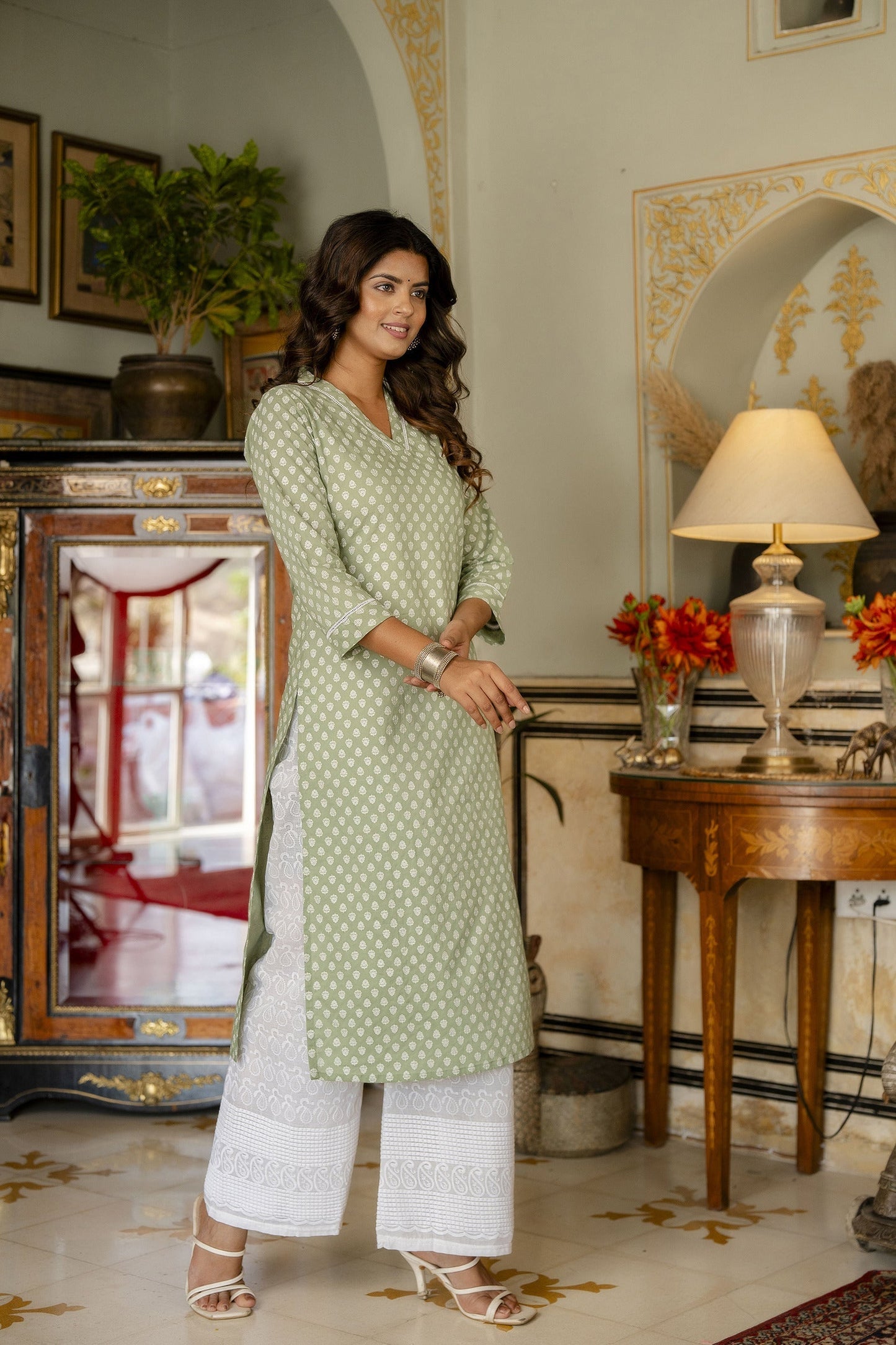 Women Green Ethnic Printed Straight Kurta With Three Quarter Sleeves | LASVINI - Redefining Indian Fashion with Elegance