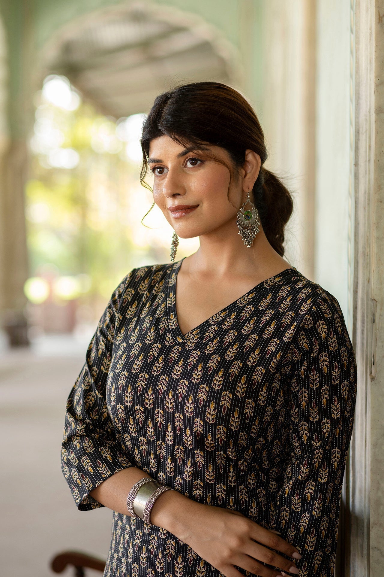 Women Black Ethnic Printed Straight Kurta With Three Quarter Sleeves | LASVINI - Redefining Indian Fashion with Elegance