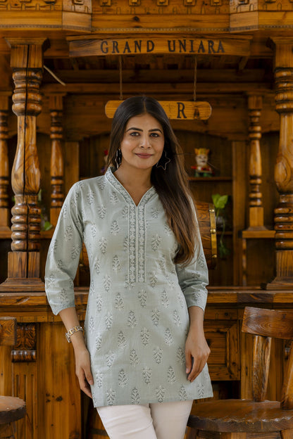 Women Green Straight V- Neck Tunic | LASVINI - Redefining Indian Fashion with Elegance