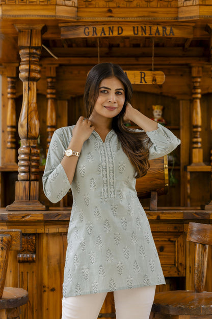 Women Green Straight V- Neck Tunic | LASVINI - Redefining Indian Fashion with Elegance