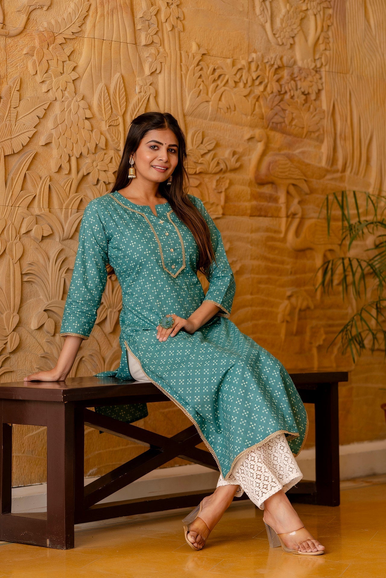 Women Green Bandhani Printed Straight Kurta | LASVINI - Redefining Indian Fashion with Elegance