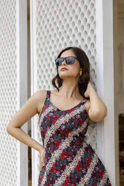 Women Black Abstract Printed Sleeveless Dress | LASVINI - Redefining Indian Fashion with Elegance