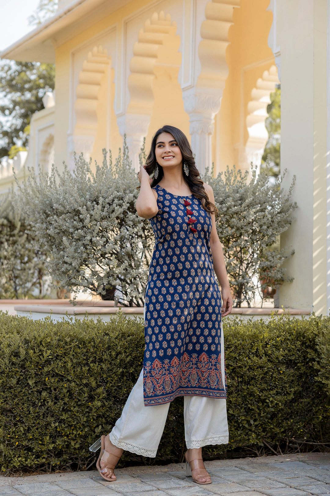 Women Navy Blue Printed Straight Sleeveless Kurta | LASVINI - Redefining Indian Fashion with Elegance