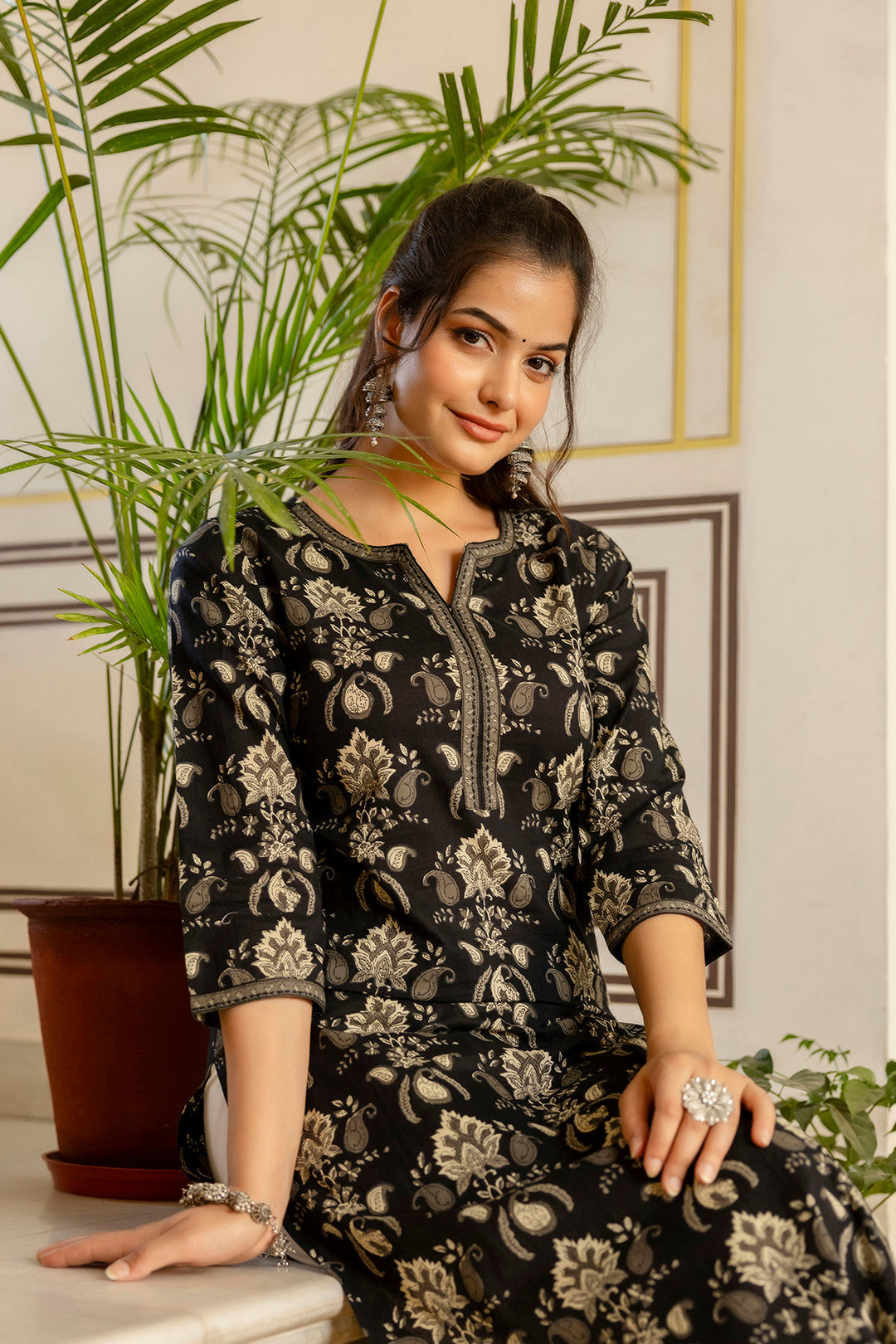 Women Black Printed Straight Kurta With Three Quarter Sleeves | LASVINI - Redefining Indian Fashion with Elegance
