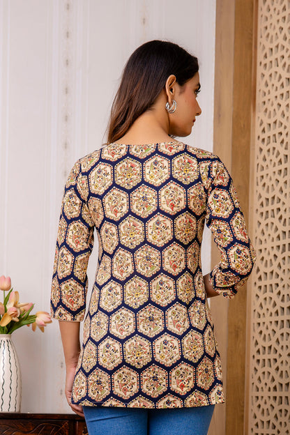 Women Black Printed Straight Tunic | LASVINI - Redefining Indian Fashion with Elegance