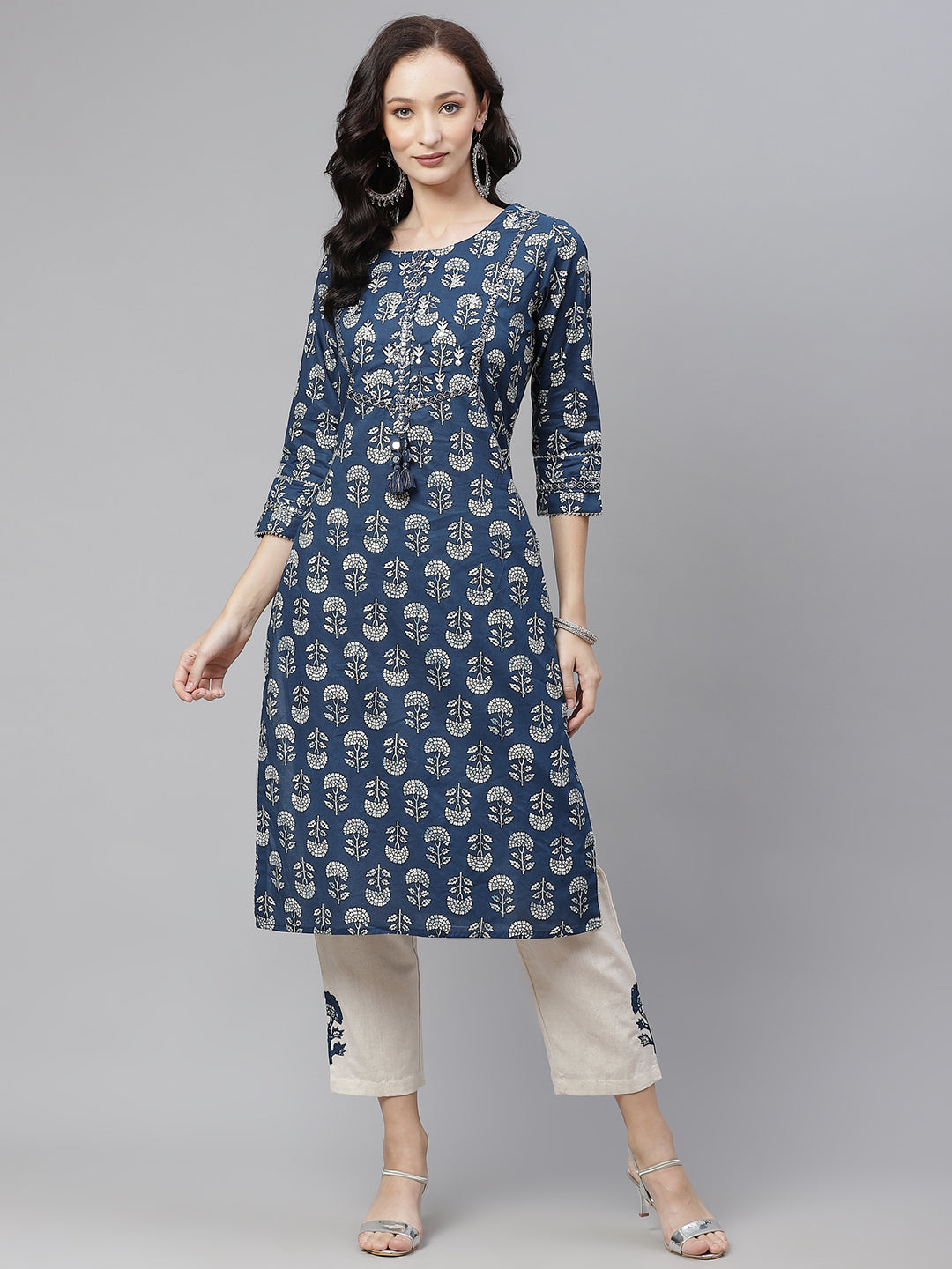 Women'S Indigo Blue Buti Print Straight Kurta With Cotton Pants | LASVINI - Redefining Indian Fashion with Elegance
