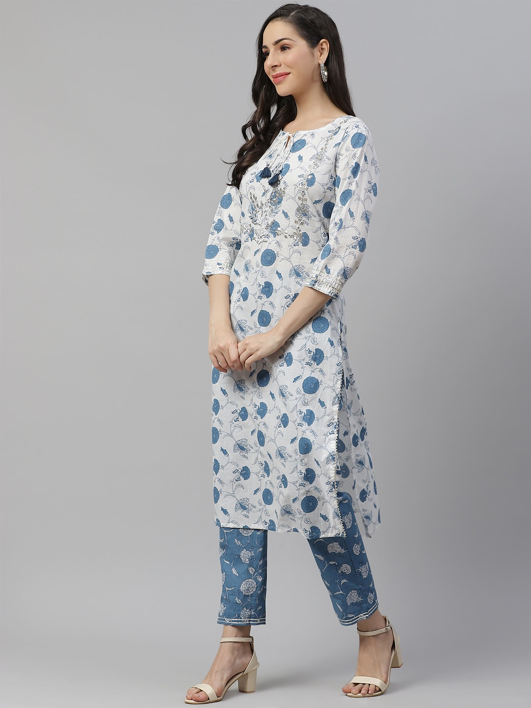 Women'S White And Blue Cotton Kurta And Pant Set | LASVINI - Redefining Indian Fashion with Elegance