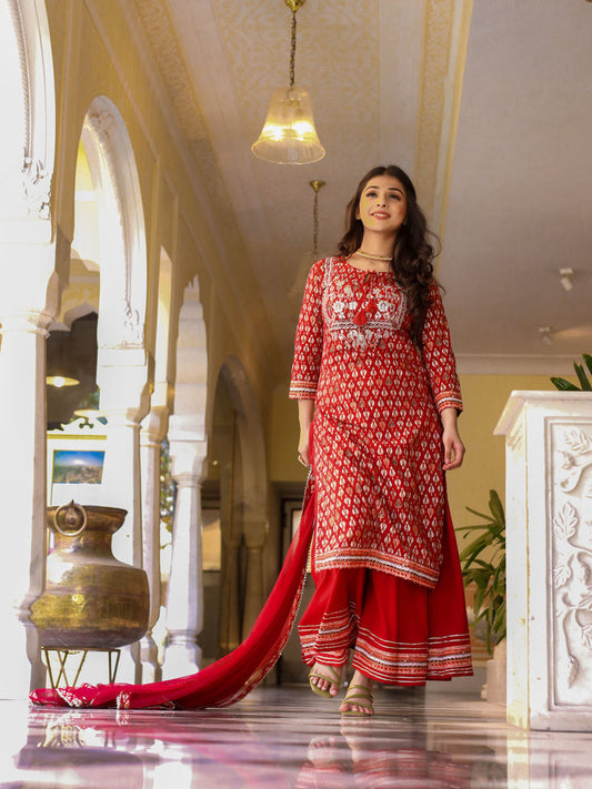 Women Maroon Cotton Kurta Palazzo Set With Net Dupatta | LASVINI - Redefining Indian Fashion with Elegance