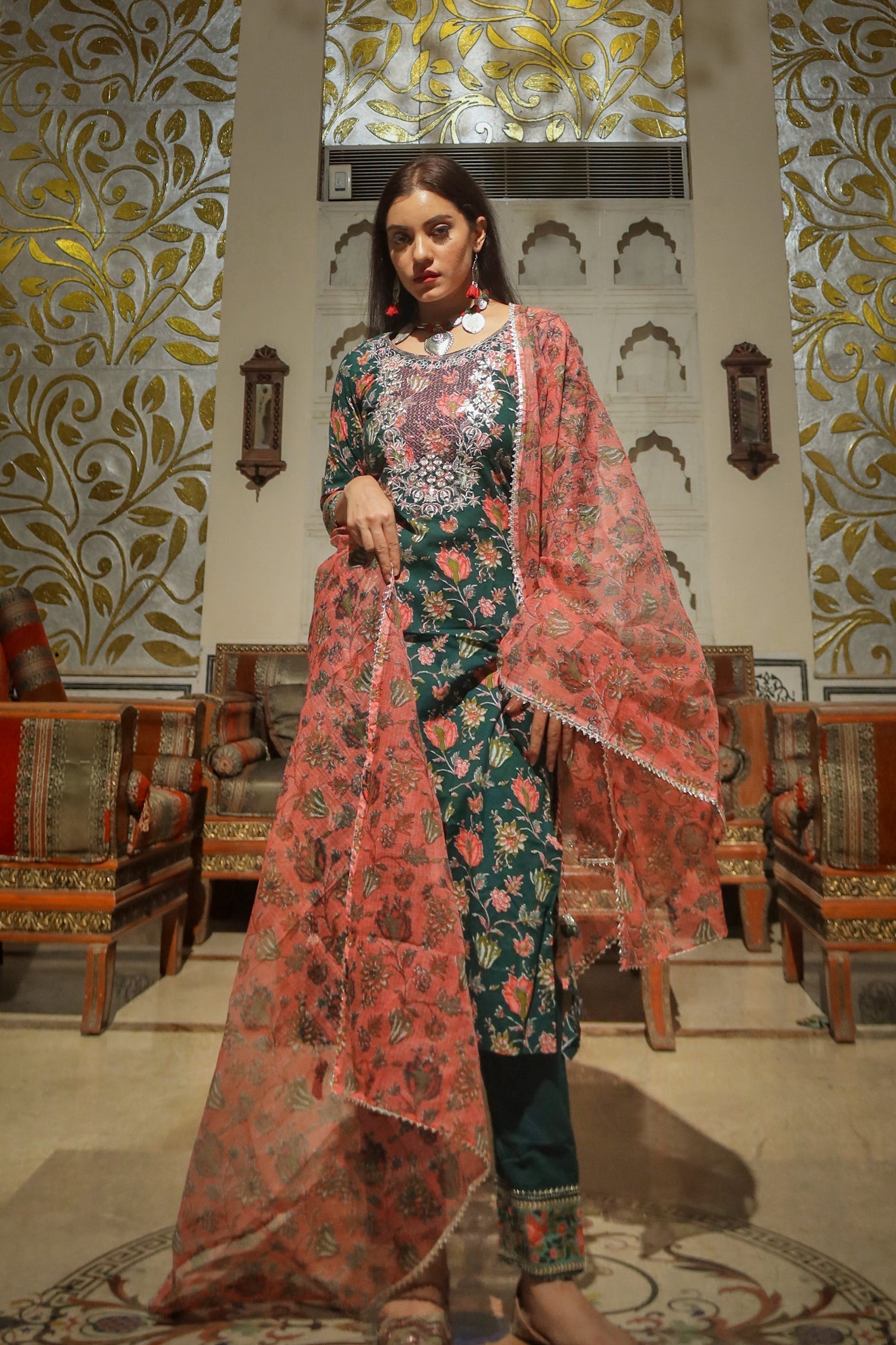 Women'S Green Floral Printed Kurta Pant Set With Dupatta | LASVINI - Redefining Indian Fashion with Elegance