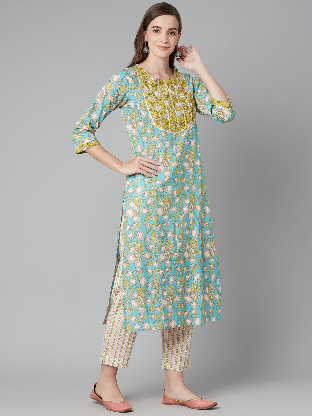 Women'S Sky Blue Floral Printed Cotton Kurta Pant Set | LASVINI - Redefining Indian Fashion with Elegance