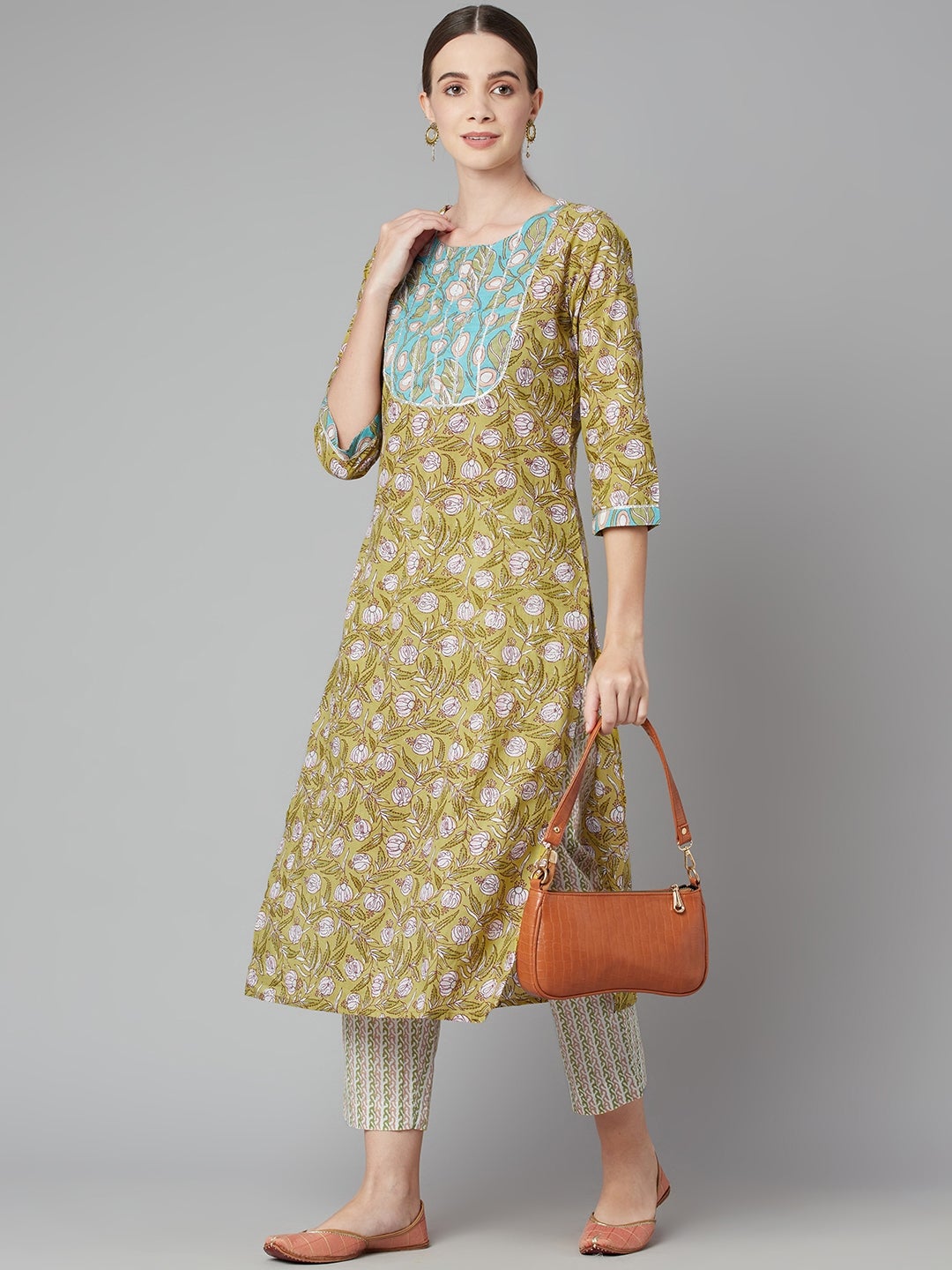 Women'S Pastel Green Floral Printed Cotton Kurta Pant Set | LASVINI - Redefining Indian Fashion with Elegance