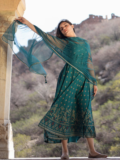 Women'S Rama Green Rayon Shoulder Strip Anarkali Kurta With Net Dupatta | LASVINI - Redefining Indian Fashion with Elegance