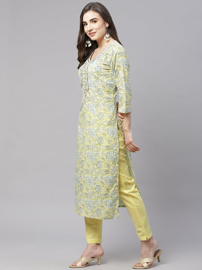 Women'S Yellow Cotton Straight Kurta Pant Set With Dupatta | LASVINI - Redefining Indian Fashion with Elegance