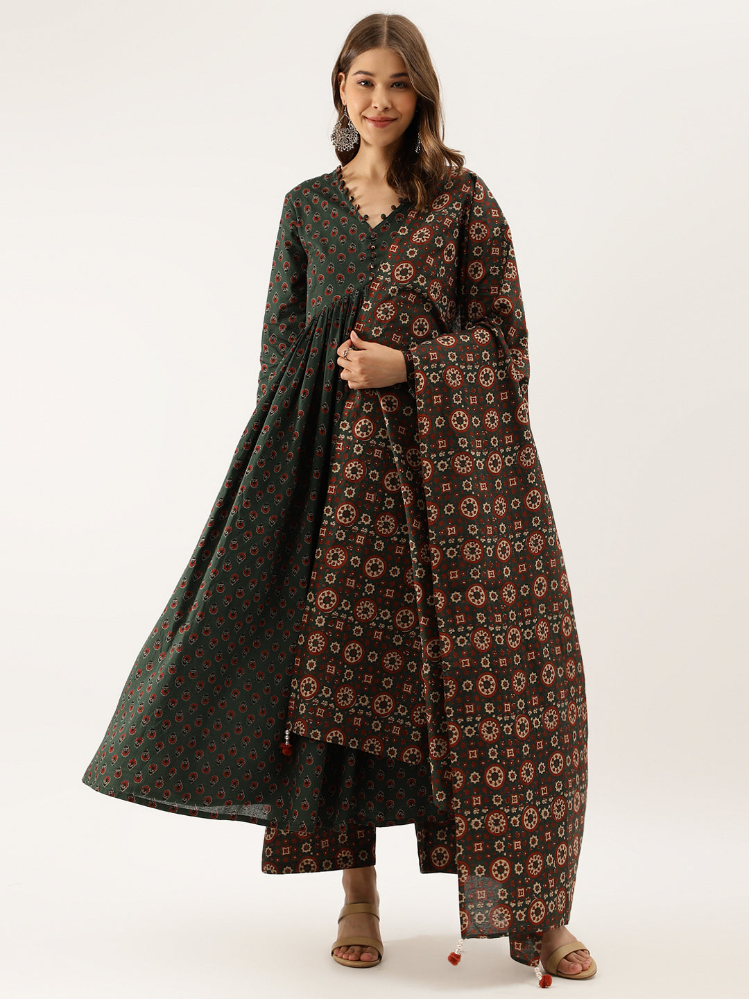 Women Green Floral Print Cotton Kurta Set With Dupatta | LASVINI - Redefining Indian Fashion with Elegance