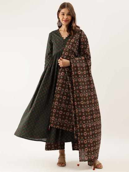 Women Green Floral Print Cotton Kurta Set With Dupatta | LASVINI - Redefining Indian Fashion with Elegance