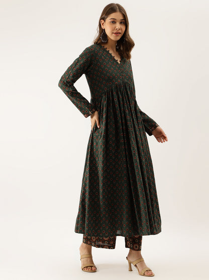 Women Green Floral Print Cotton Kurta Set With Dupatta | LASVINI - Redefining Indian Fashion with Elegance